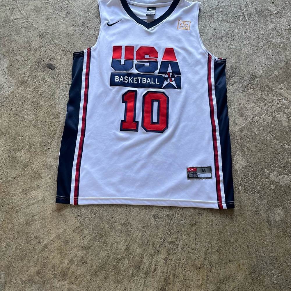 Vintague Nike White and Navy Basketball Jersey